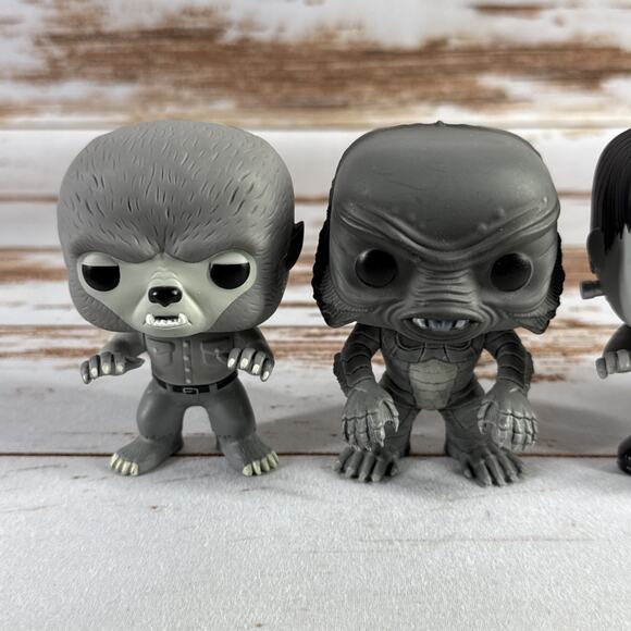Funko Pop Universal Monsters 4 Pack Gemini Exclusive Metallic 1/300 GRAIL SET - Picture 3 of 4